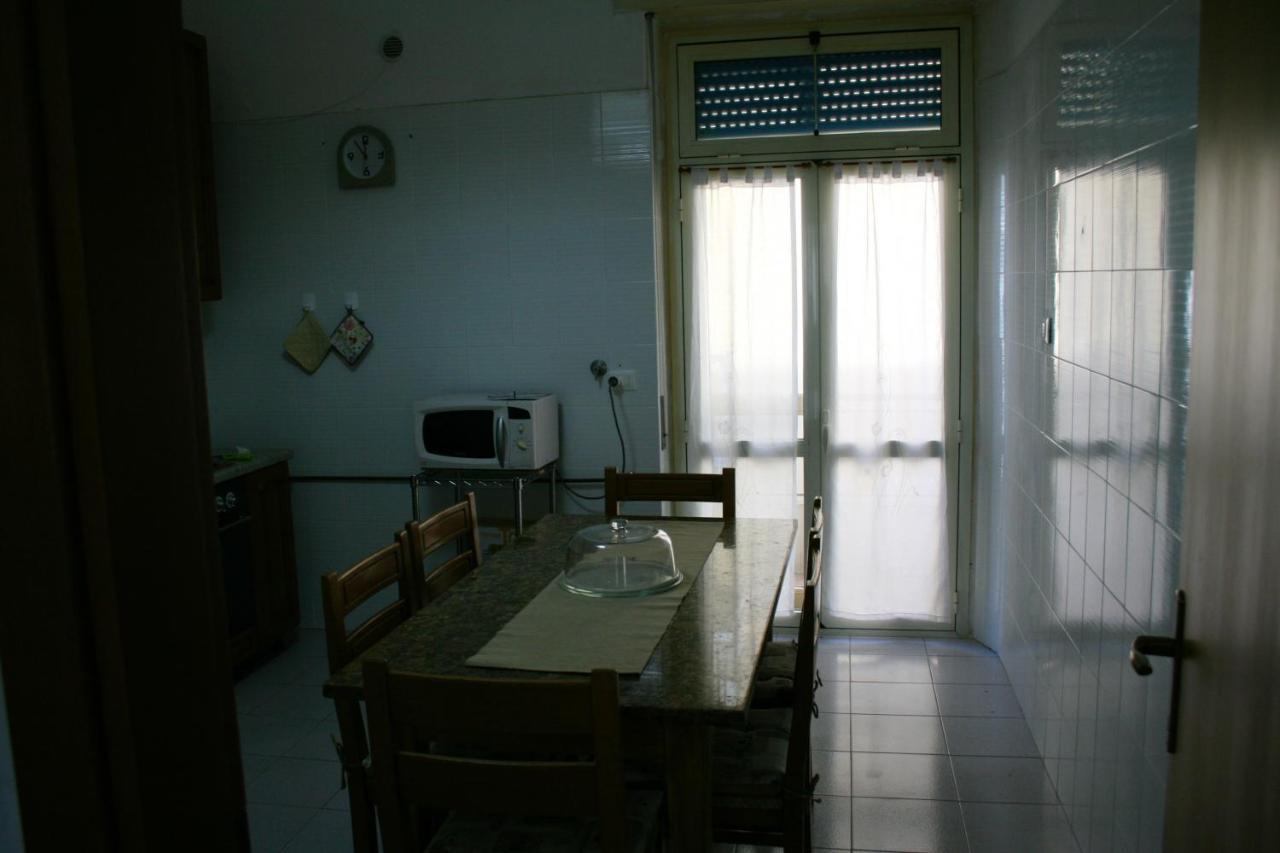 2 Bedrooms Appartement At Pescara 300 M Away From The Beach With Balcony And Wifi エクステリア 写真
