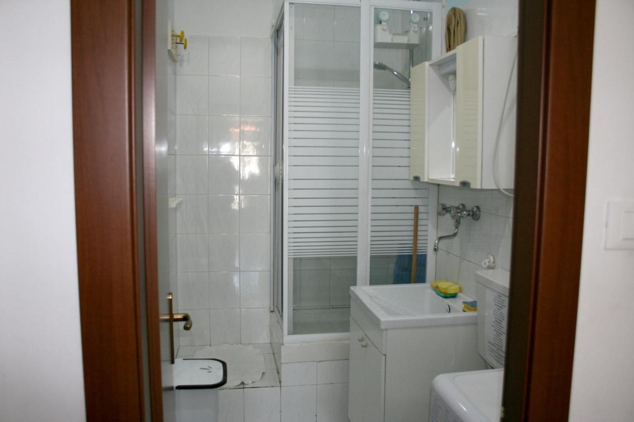 2 Bedrooms Appartement At Pescara 300 M Away From The Beach With Balcony And Wifi エクステリア 写真