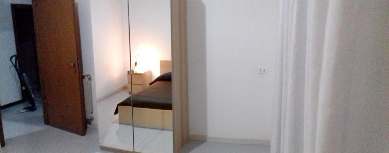 2 Bedrooms Appartement At Pescara 300 M Away From The Beach With Balcony And Wifi エクステリア 写真