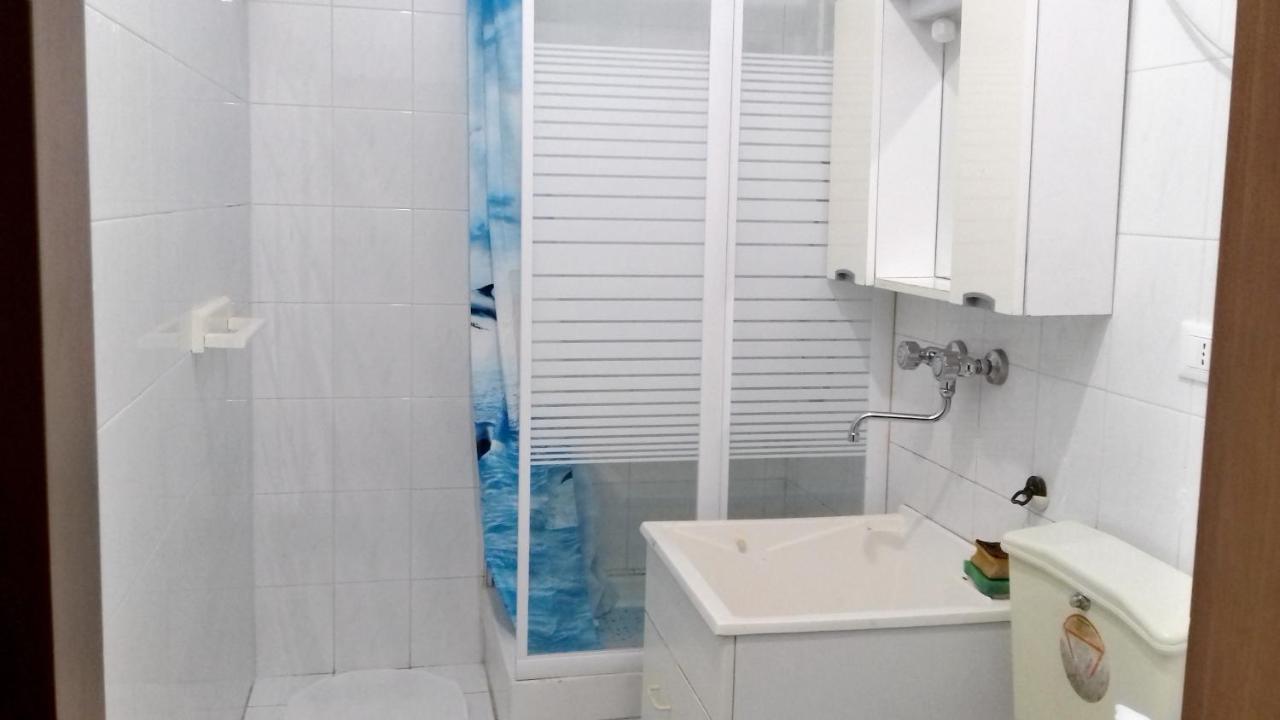 2 Bedrooms Appartement At Pescara 300 M Away From The Beach With Balcony And Wifi エクステリア 写真