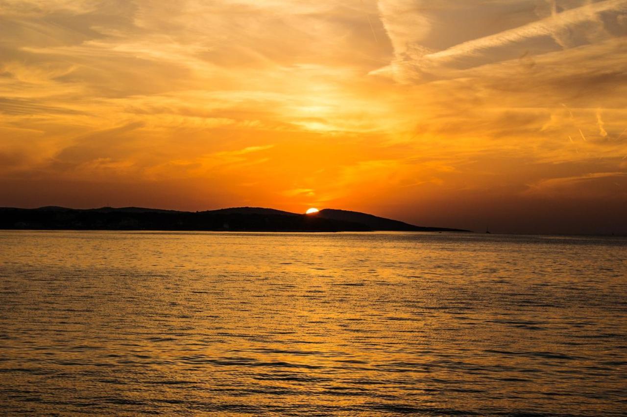 2 Bedrooms Appartement At Pescara 300 M Away From The Beach With Balcony And Wifi エクステリア 写真