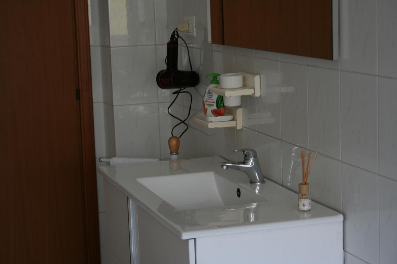 2 Bedrooms Appartement At Pescara 300 M Away From The Beach With Balcony And Wifi エクステリア 写真
